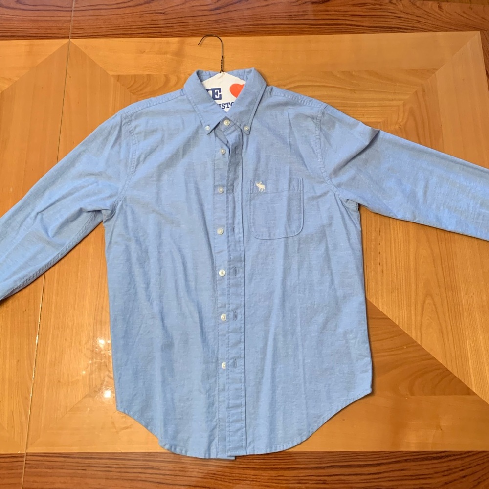 Men’s Button Up Shirt Abercrombie and Fitch